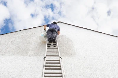Peinture extérieure à Corneillan — façades et ravalement